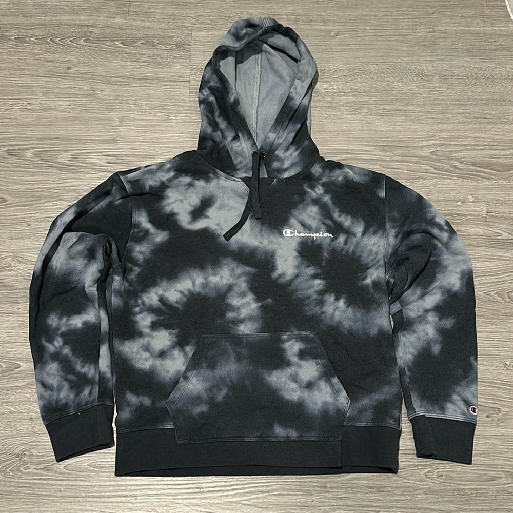 Champion Hoodie in White and Dark Blue Tie Dye, Women’s Size Medium